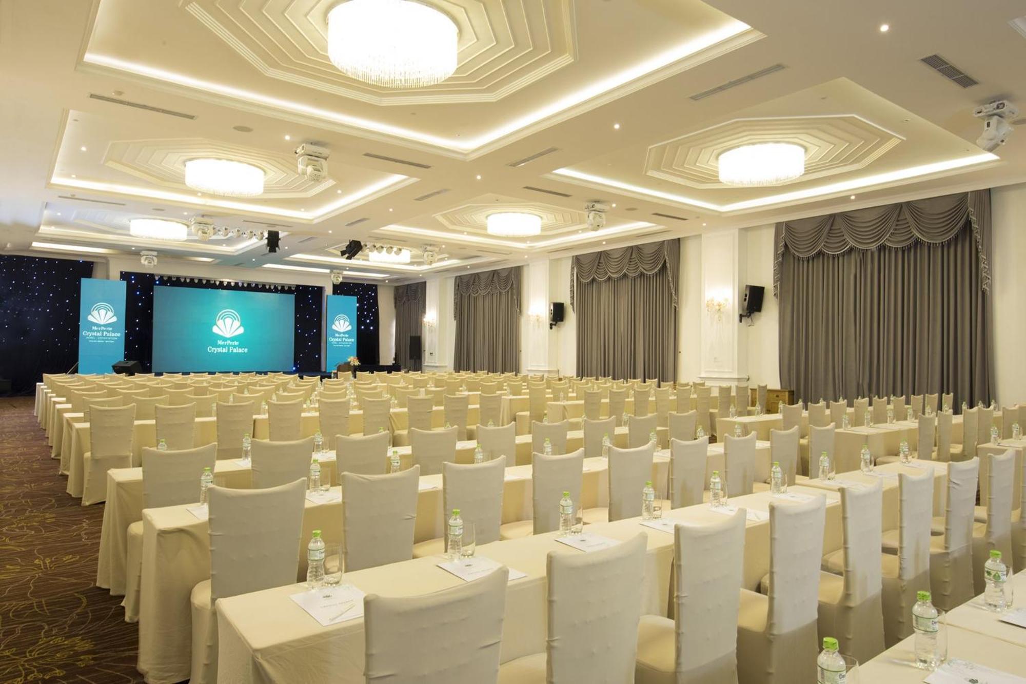 โรงแรมเมอร์เพอร์เล คริสตัล พาเลซ โฮจิมินห์ซิตี้ ภายนอก รูปภาพ